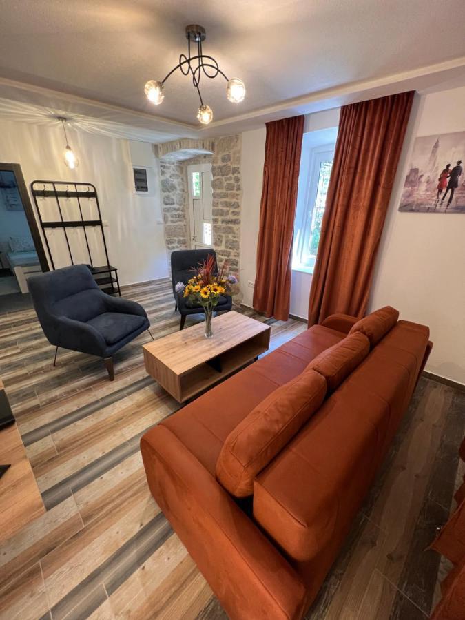 Apartment Marteli Tivat Bagian luar foto