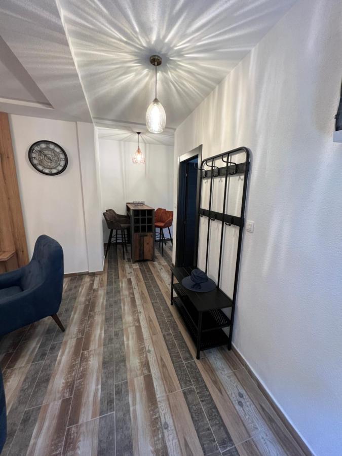 Apartment Marteli Tivat Bagian luar foto