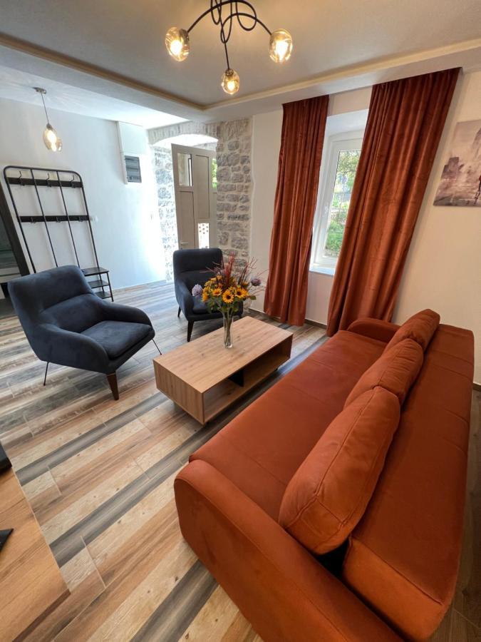 Apartment Marteli Tivat Bagian luar foto