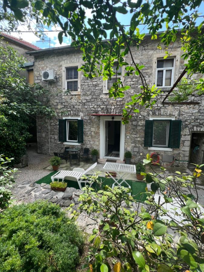 Apartment Marteli Tivat Bagian luar foto